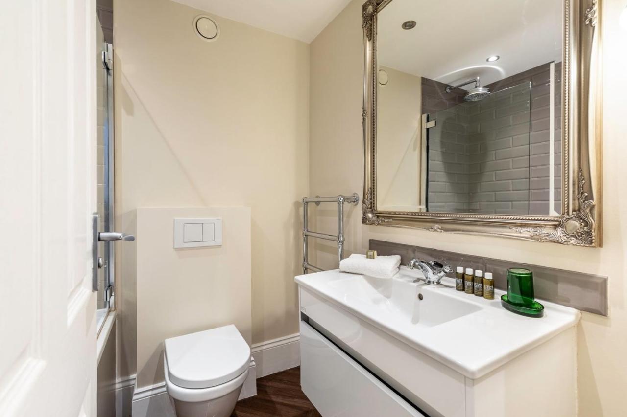 2-Br Apartment For 6 In Covent Garden With Ac London Ngoại thất bức ảnh